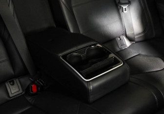 Подержанный автомобиль Toyota Avalon 2022 года (31 фото)