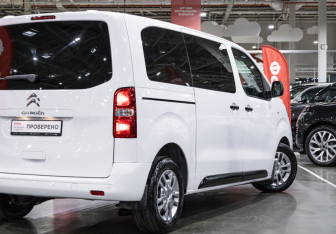 Подержанный автомобиль Citroen SpaceTourer 2021 года (7 фото)