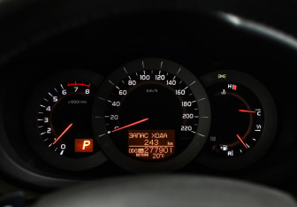 Подержанный автомобиль Toyota RAV4 2011 года (10 фото)