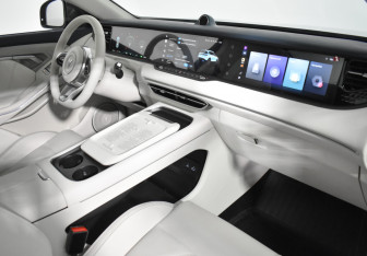 Подержанный автомобиль Voyah Free 2025 года (11 фото)