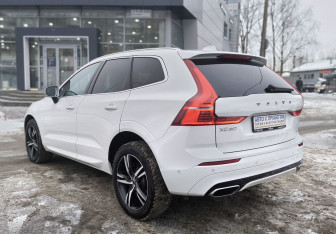 Подержанный автомобиль Volvo XC60 2019 года (6 фото)