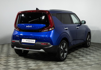 Подержанный автомобиль Kia Soul 2022 года (5 фото)