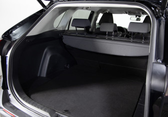Подержанный автомобиль Toyota RAV4 2020 года (22 фото)