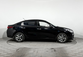 Подержанный автомобиль Kia Rio Sedan 2020 года (4 фото)