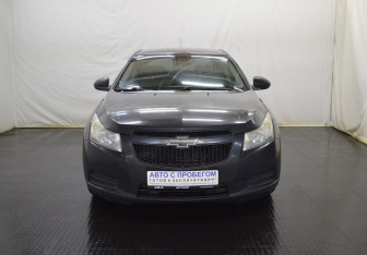 Подержанный автомобиль Chevrolet Cruze Sedan 2011 года (2 фото)