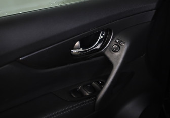 Подержанный автомобиль Nissan X-Trail 2021 года (21 фото)