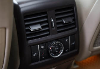 Подержанный автомобиль Mercedes-Benz GLE 2016 года (22 фото)