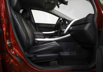 Подержанный автомобиль Mazda CX-7 2007 года (24 фото)