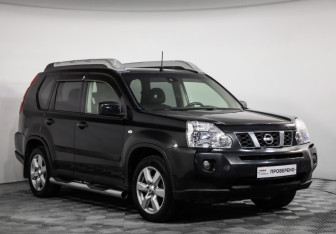 Подержанный автомобиль Nissan X-Trail 2008 года (3 фото)