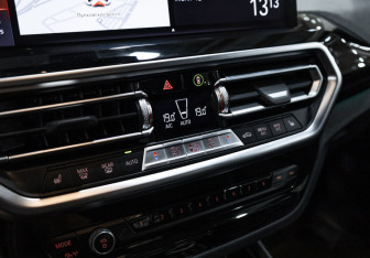 Подержанный автомобиль BMW X3 2022 года (22 фото)