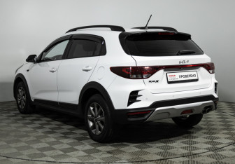 Подержанный автомобиль Kia Rio Hatchback 2021 года (7 фото)