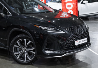 Подержанный автомобиль Lexus RX 2020 года (5 фото)