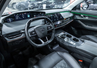 Подержанный автомобиль Changan UNI-K 2024 года (18 фото)