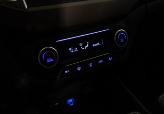 Подержанный автомобиль Hyundai Creta 2020 года (17 фото)