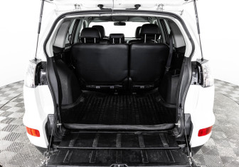 Подержанный автомобиль Mitsubishi Outlander 2010 года (21 фото)