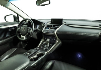 Подержанный автомобиль Lexus NX 2017 года (9 фото)