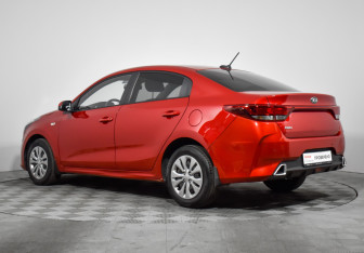 Подержанный автомобиль Kia Rio Sedan 2021 года (7 фото)