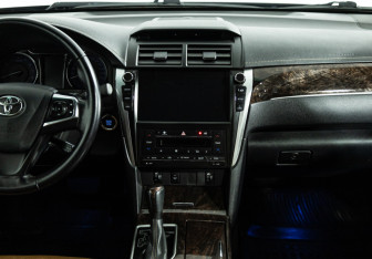 Подержанный автомобиль Toyota Camry Sedan 2016 года (14 фото)