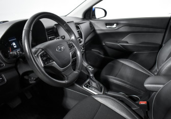 Подержанный автомобиль Hyundai Solaris Sedan 2022 года (9 фото)