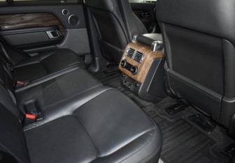 Подержанный автомобиль Land Rover Range Rover 2018 года (12 фото)