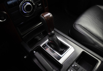 Подержанный автомобиль Toyota Land Cruiser Prado 2013 года (16 фото)