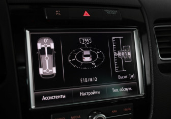 Подержанный автомобиль Volkswagen Touareg 2014 года (14 фото)