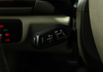 Подержанный автомобиль Audi A6 Sedan 2015 года (21 фото)