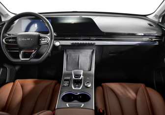 Подержанный автомобиль Omoda C5 2022 года (13 фото)