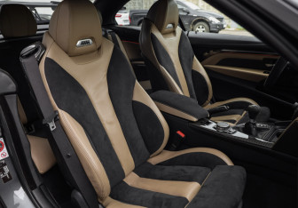 Подержанный автомобиль BMW M4 Convertible 2015 года (31 фото)