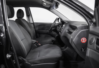 Подержанный автомобиль Kia Sportage 2009 года (17 фото)