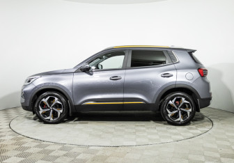 Подержанный автомобиль Chery Tiggo 4 Pro 2023 года (8 фото)