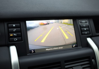 Подержанный автомобиль Land Rover Discovery Sport 2018 года (18 фото)