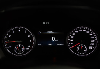 Подержанный автомобиль Hyundai Santa Fe 2023 года (12 фото)