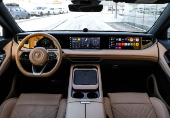 Подержанный автомобиль Voyah Free 2023 года (2 фото)