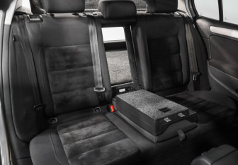 Подержанный автомобиль Volkswagen Golf Hatchback 2009 года (22 фото)