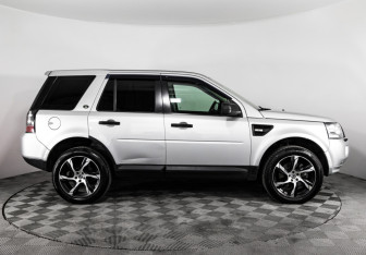 Подержанный автомобиль Land Rover Freelander 2009 года (4 фото)
