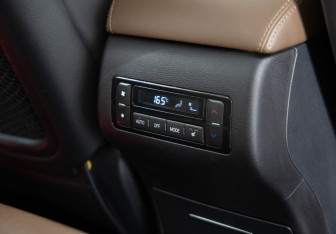 Подержанный автомобиль Haval H9 2017 года (12 фото)