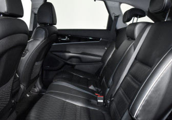Подержанный автомобиль Kia Sorento 2018 года (13 фото)