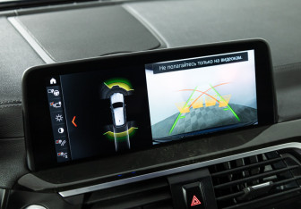 Подержанный автомобиль BMW X3 2018 года (19 фото)