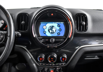 Подержанный автомобиль MINI Countryman 2020 года (16 фото)