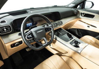 Подержанный автомобиль Jaecoo J8 2024 года (11 фото)