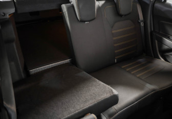 Подержанный автомобиль Renault Duster 2022 года (26 фото)