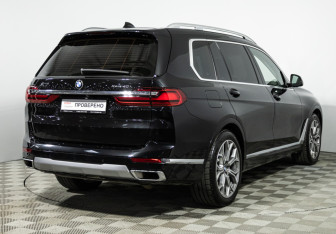 Подержанный автомобиль BMW X7 2020 года (5 фото)