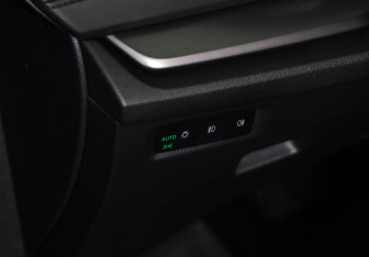 Подержанный автомобиль Skoda Octavia Liftback 2021 года (21 фото)