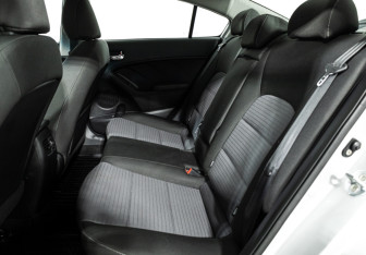 Подержанный автомобиль Kia Cerato Sedan 2019 года (10 фото)
