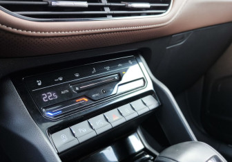 Подержанный автомобиль Skoda Kodiaq 2022 года (27 фото)