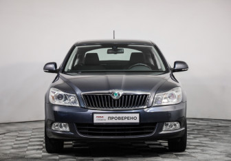 Подержанный автомобиль Skoda Octavia Liftback 2011 года (2 фото)