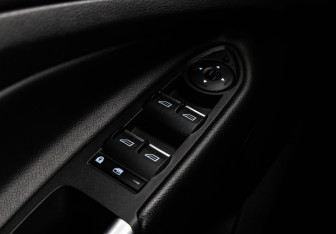 Подержанный автомобиль Ford Kuga 2018 года (20 фото)