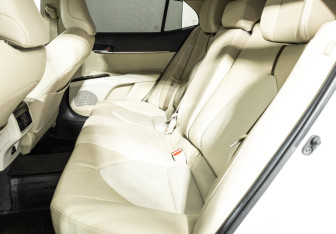 Подержанный автомобиль Toyota Camry Sedan 2020 года (10 фото)