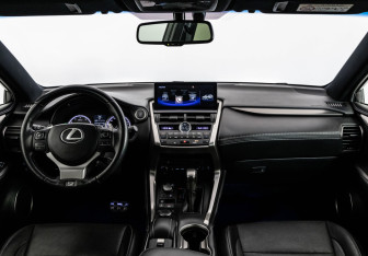 Подержанный автомобиль Lexus NX 2015 года (12 фото)